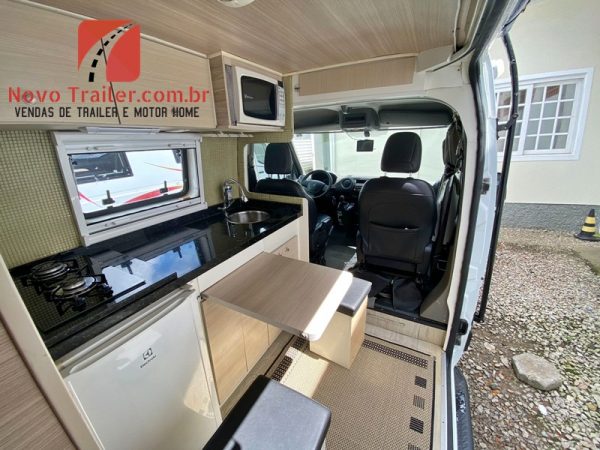 Motorhome Renault Master - Image 11