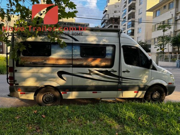 Motor home Sprinter 415 Longa teto alto - Image 5
