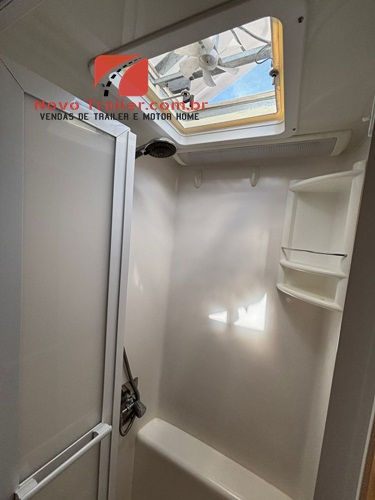 MotorHome Itapoã Petit MB 515 - Imagem 18