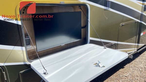 Motor home Neway Riverside 15