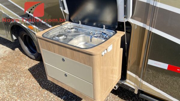 Motor home Neway Riverside 16