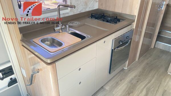 Motor home Neway Riverside 20