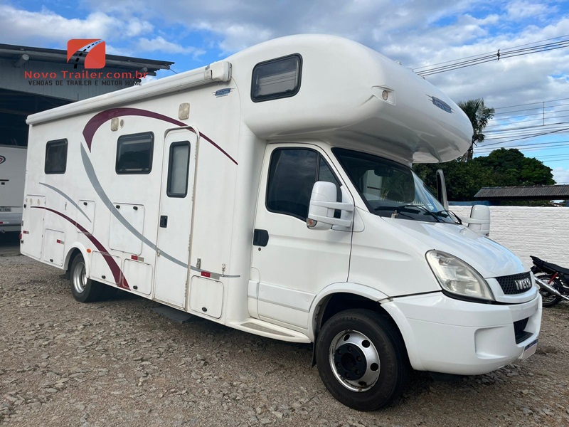 MOTOR HOME SANTO INÁCIO 8.5 IVECO 70C17 2013 - Imagem 2