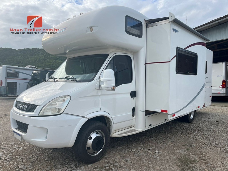 MOTOR HOME SANTO INÁCIO 8.5 IVECO 70C17 2013