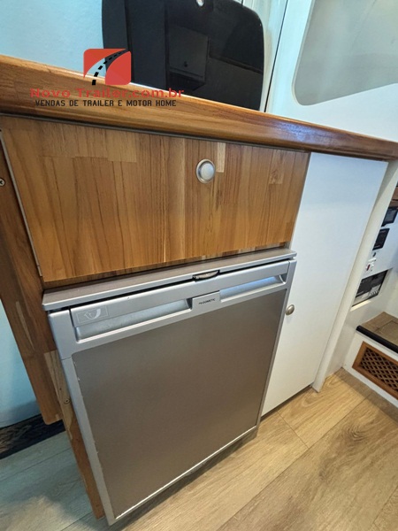 MOTORHOME SPRINTER 416 4X4 - Imagem 10