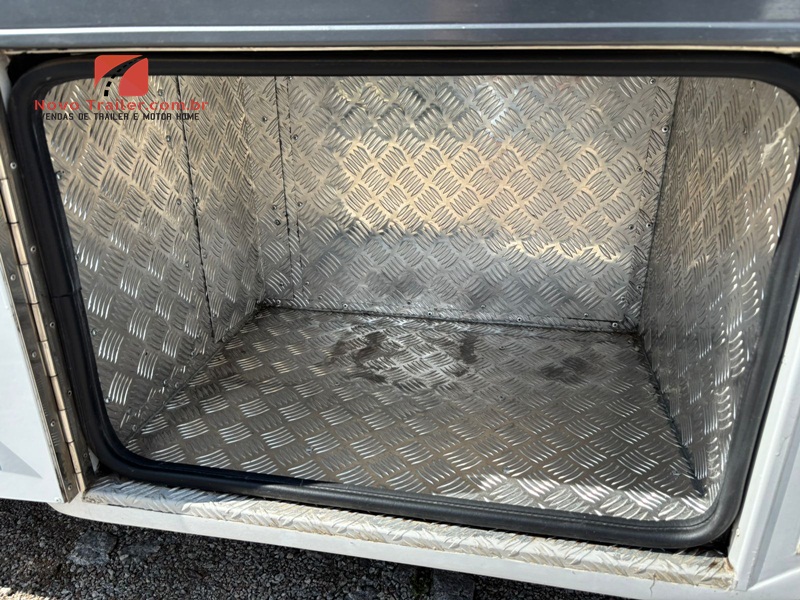 Motor Home Itapoã Landau Mercedes Benz 517 - Imagem 13