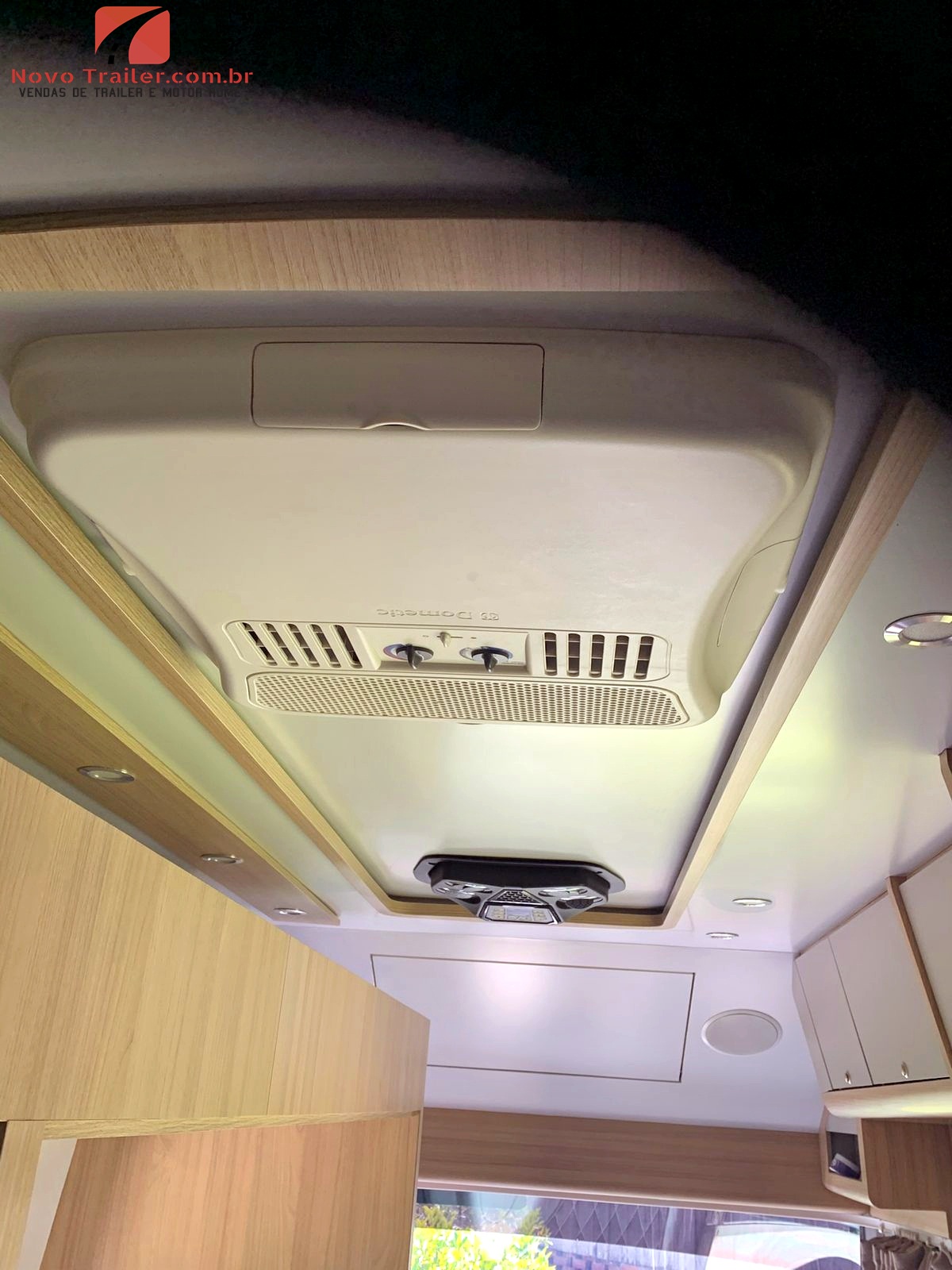 MOTORHOME MICRO-ÔNIBUS VOLARE W8 2005 - Imagem 14