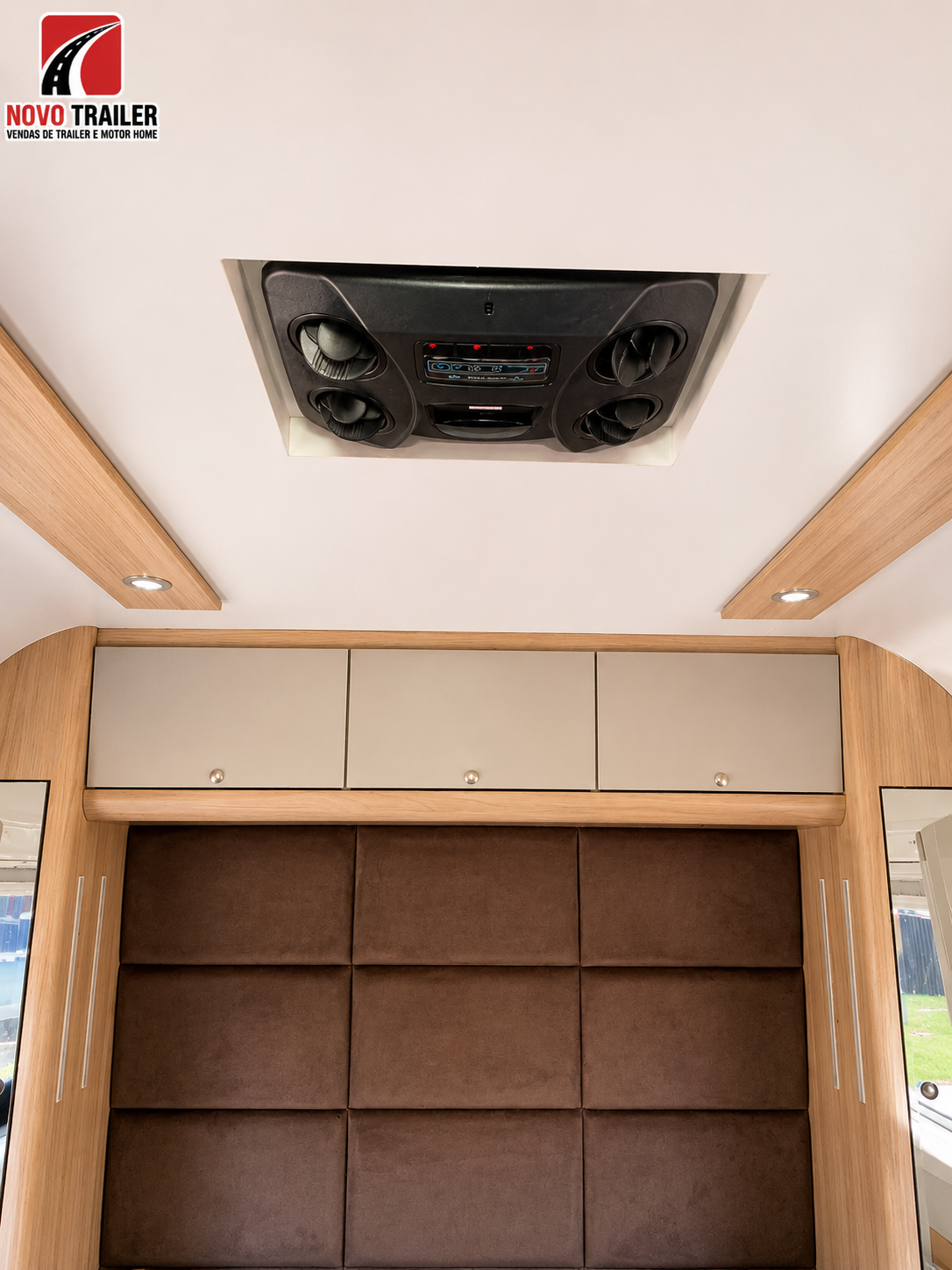 MOTORHOME MICRO-ÔNIBUS VOLARE W8 2005 - Imagem 17