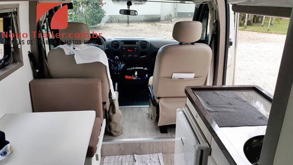 MOTOR HOME LARBUS RENAULT MASTER 2016 - Imagem 12
