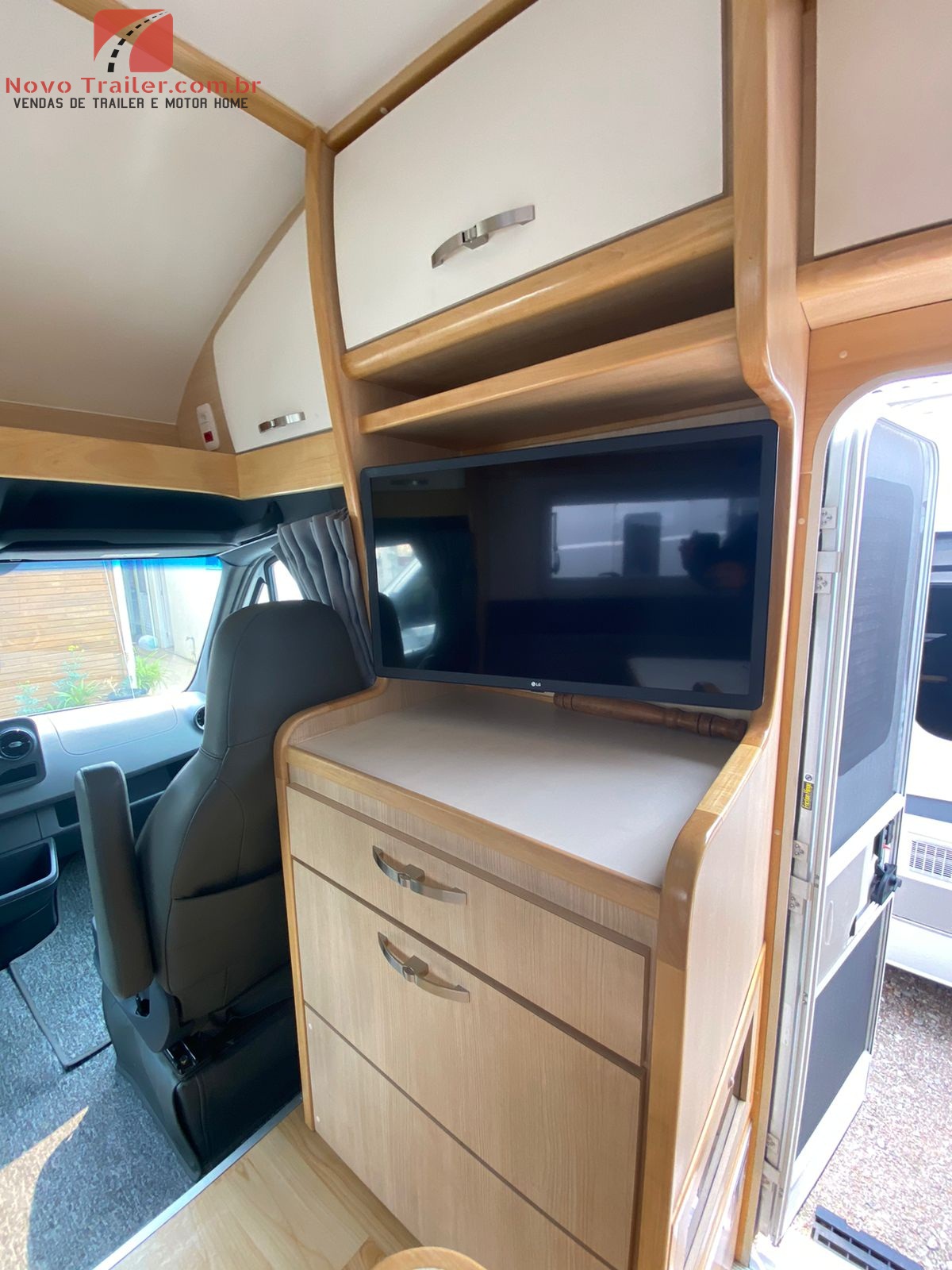 MOTOR HOME SPRINTER 516 VOI PLUS 2022 - Imagem 11