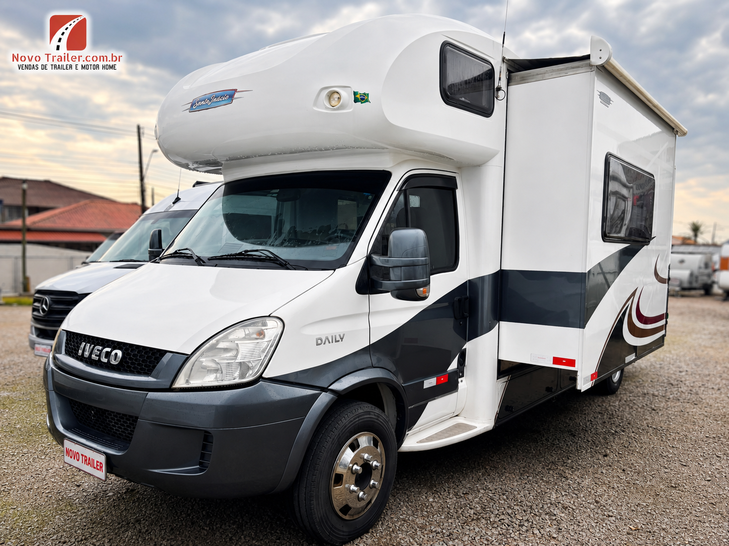 MOTOR HOME SANTO INACIO 8.5 SI IVECO 70C17 2013