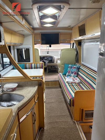 Motorhome Industreiler Vitoria Star Vw 9-160 com SLIDE OUT - Imagem 12