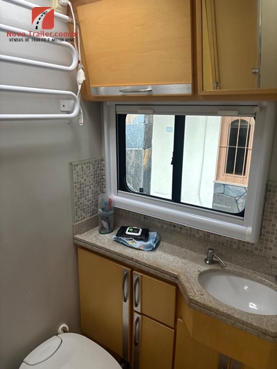 Motorhome Industreiler Vitoria Star Vw 9-160 com SLIDE OUT - Imagem 21